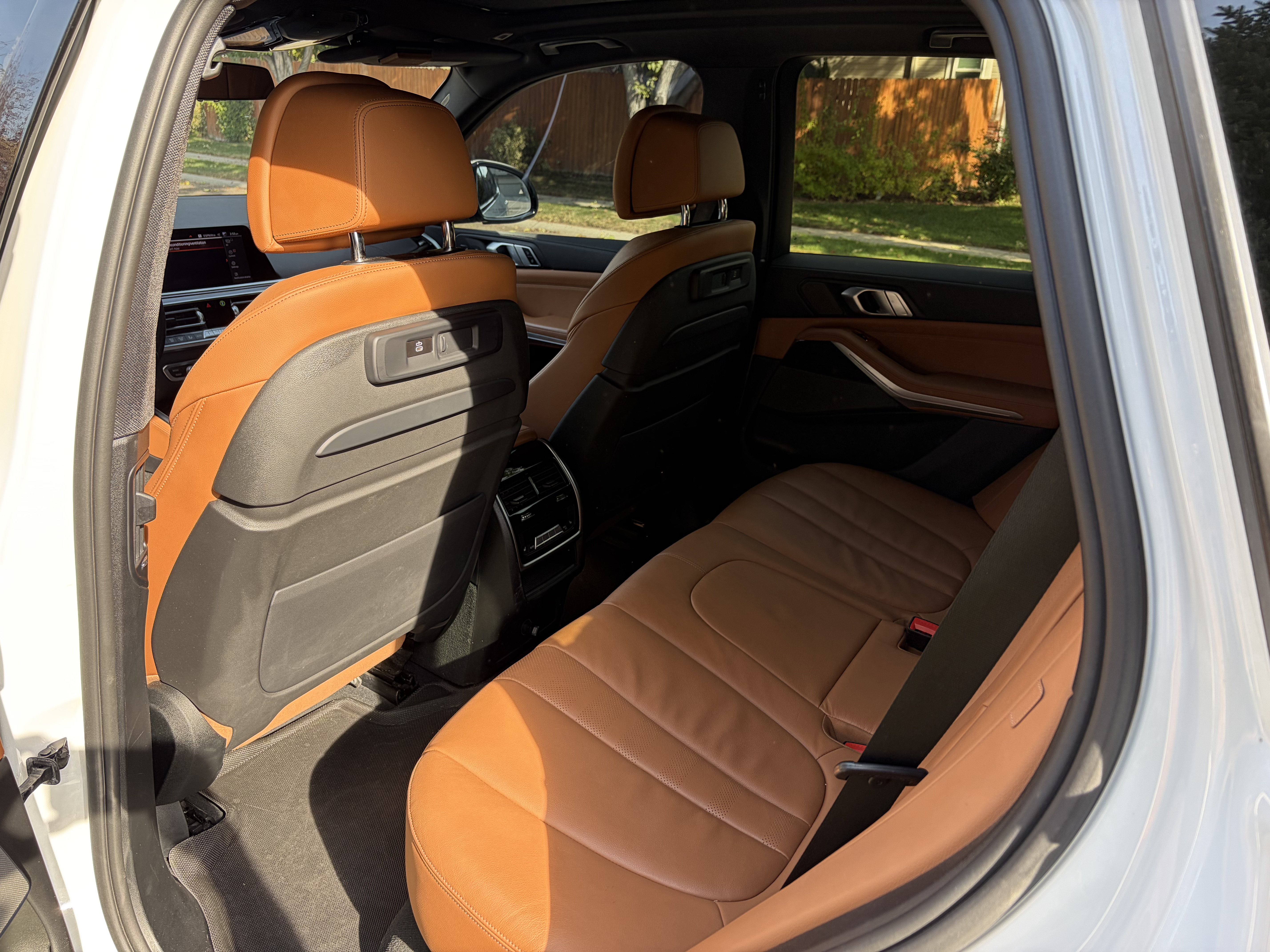 Used 2020 BMW X5 xDrive40i w/ M Sport Package AWD/4WD image 4