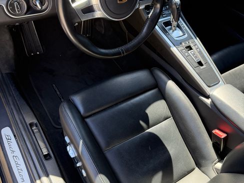 Used 2016 Porsche 911 Carrera 4 Black Edition image 15