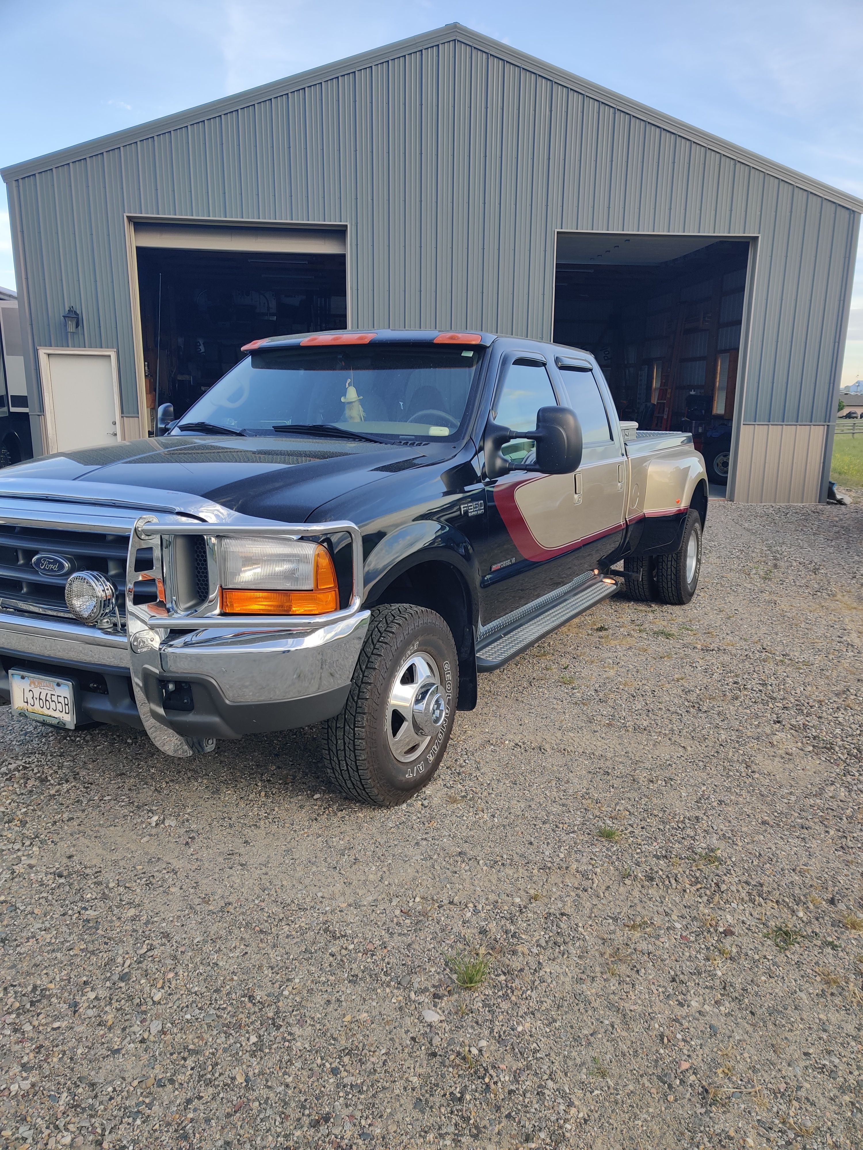 Used 2000 Ford F350 4x4 Crew Cab DRW Super Duty image 1
