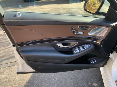 Used 2016 Mercedes-Benz S 550 Sedan image 9