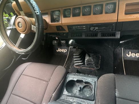 Used 1995 Jeep Wrangler Rio Grande AWD/4WD image 14