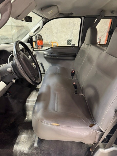 Used 2003 Ford F350 2WD SuperCab Super Duty image 5