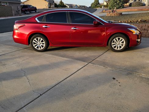 Used 2014 Nissan Altima 2.5 S image 2