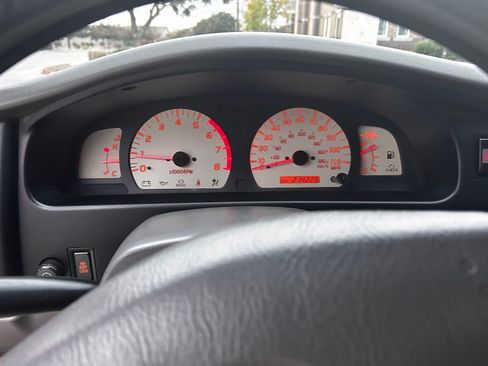 Used 2004 Toyota Tacoma PreRunner image 14