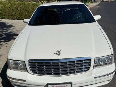 Used 1997 Cadillac De Ville Sedan w/ Safety/Security Pkg