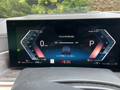 Used 2023 BMW X7 xDrive40i w/ Executive Package image 18