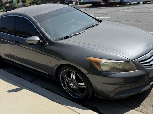 Used 2012 Honda Accord LX image 2