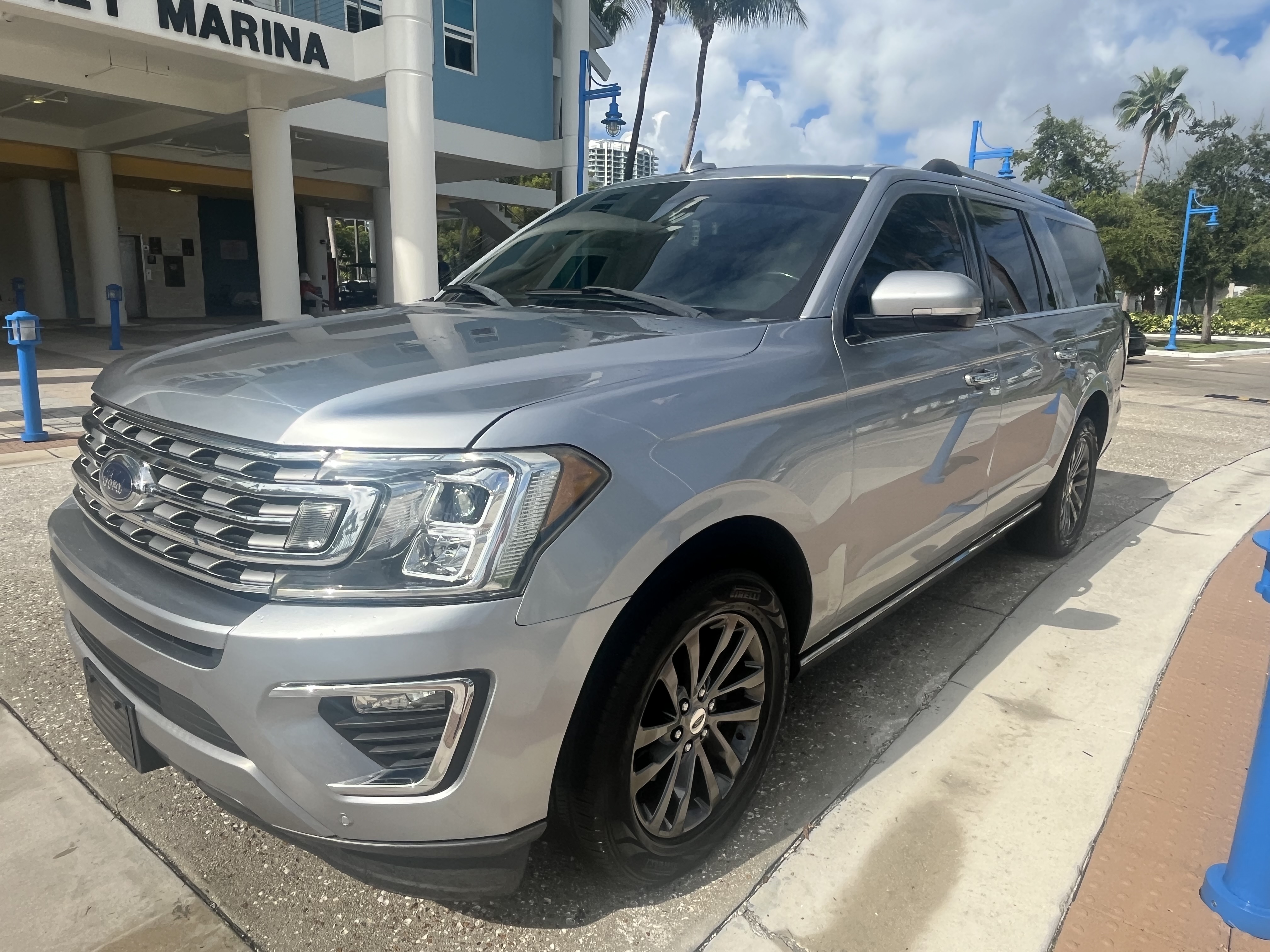 Used 2020 Ford Expedition Max Limited RWD image 13