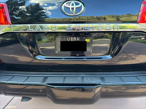 Used 2021 Toyota Land Cruiser AWD/4WD image 15