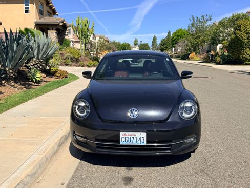 Used 2012 Volkswagen Beetle 2.0T image 6