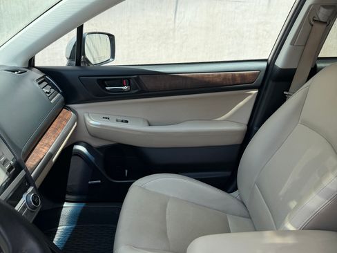 Used 2016 Subaru Outback 2.5i Limited AWD/4WD image 15