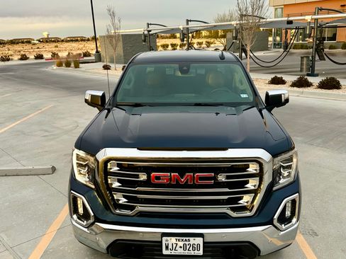 Used 2021 GMC Sierra 1500 SLT image 2
