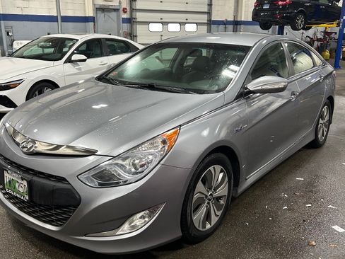 Used 2014 Hyundai Sonata Limited image 10