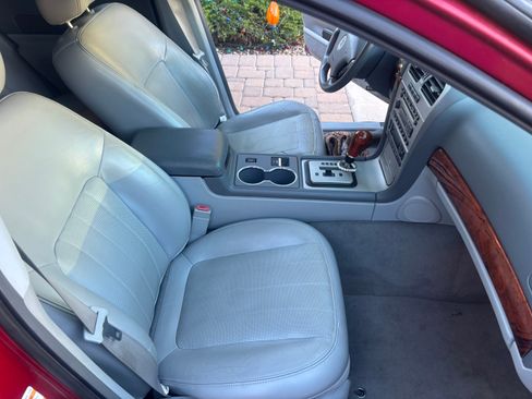 Used 2005 Lincoln LS image 16