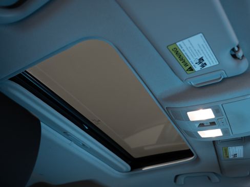 Used 2016 MAZDA MAZDA3 i Touring image 24