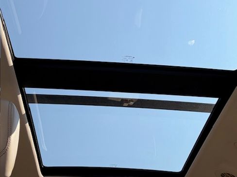 Used 2017 Chrysler Pacifica Limited w/ Advanced Safetytec Group image 17