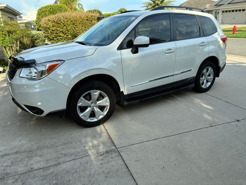 Used 2016 Subaru Forester 2.5i Premium AWD/4WD image 4