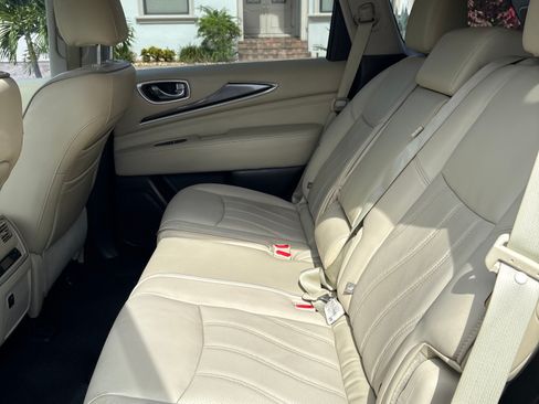Used 2017 INFINITI QX60 FWD image 12