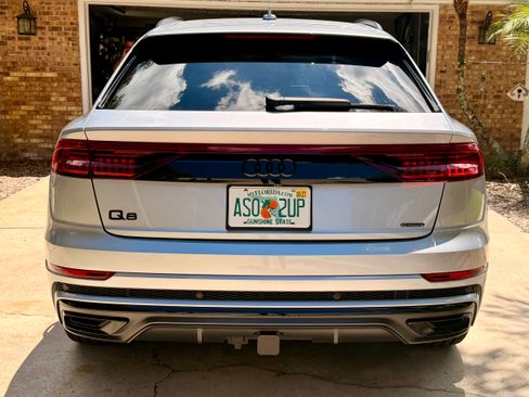 Used 2021 Audi Q8 Prestige AWD/4WD image 10
