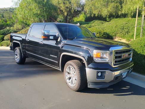 Used 2015 GMC Sierra 1500 SLT w/ SLT Crew Cab Value Package image 6