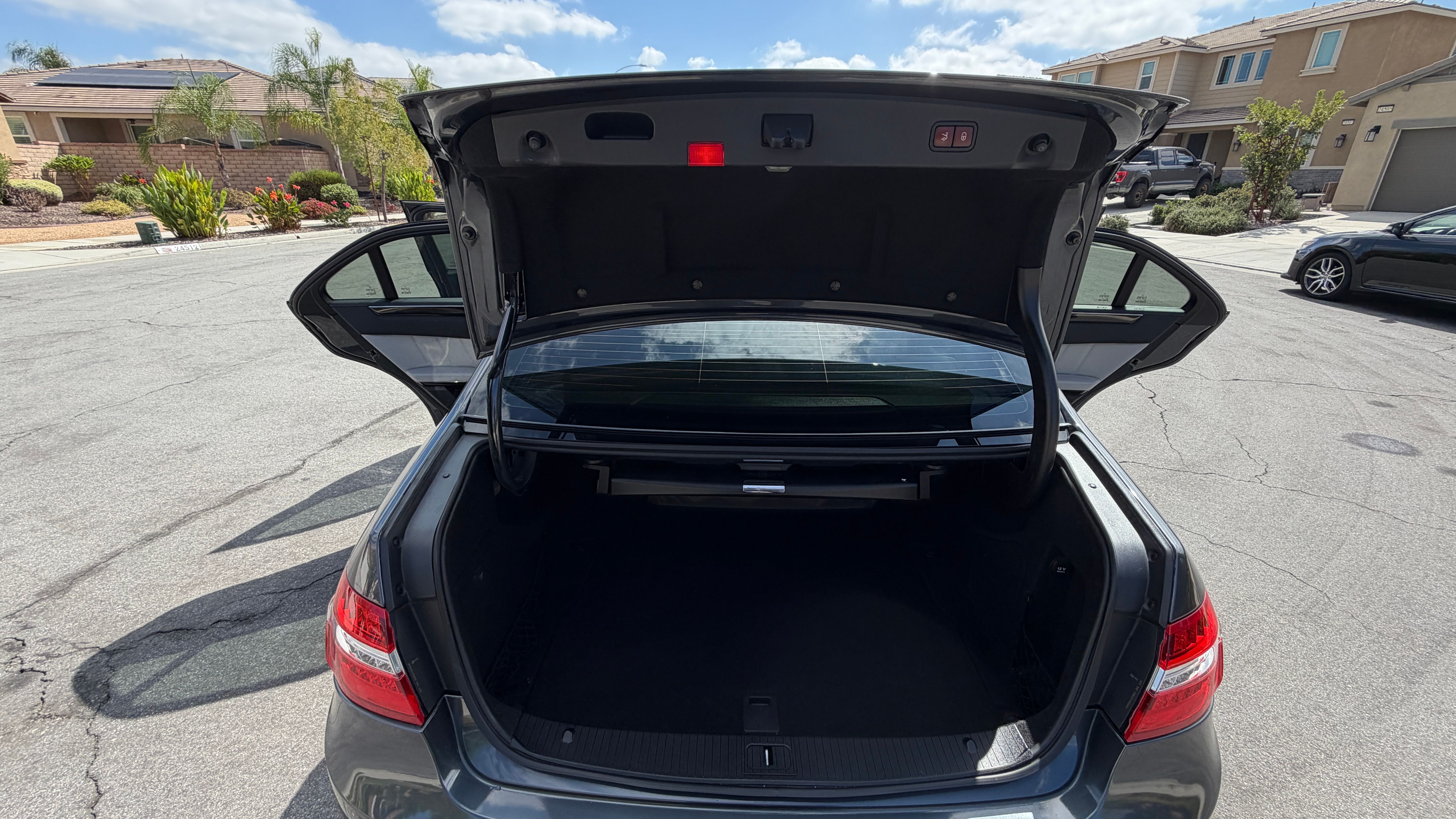 Used 2012 Mercedes-Benz E 350 Sedan image 14