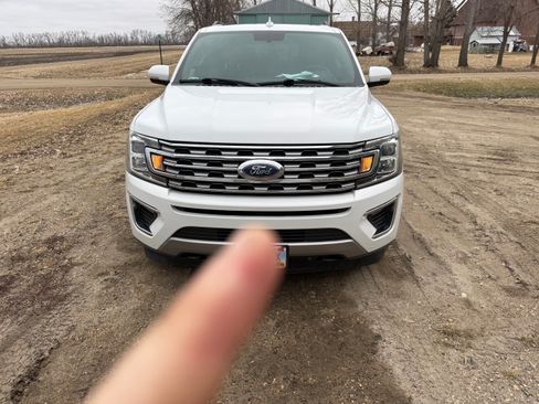 Used 2018 Ford Expedition Max Limited image 5