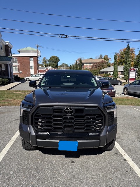 Used 2024 Toyota Tundra Limited w/ TRD Off-Road Package AWD/4WD image 4