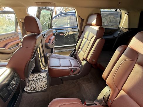 Used 2015 Chevrolet Tahoe LTZ image 12