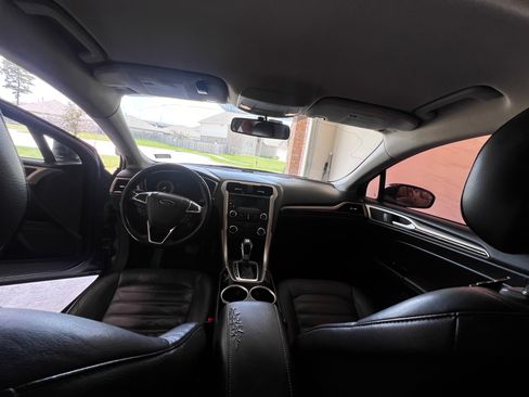 Used 2013 Ford Fusion SE image 10