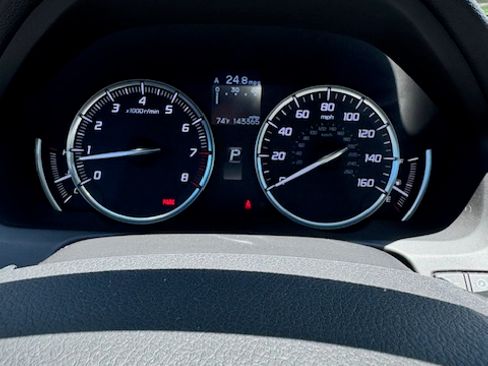 Used 2015 Acura TLX FWD image 11