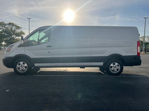 Used 2017 Ford Transit 350 148 Low Roof RWD image 22