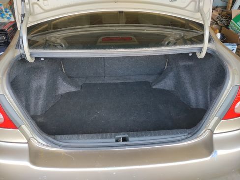 Used 2005 Toyota Corolla LE image 12