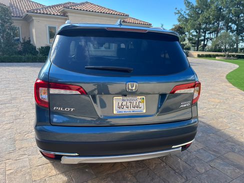 Used 2022 Honda Pilot Touring image 5