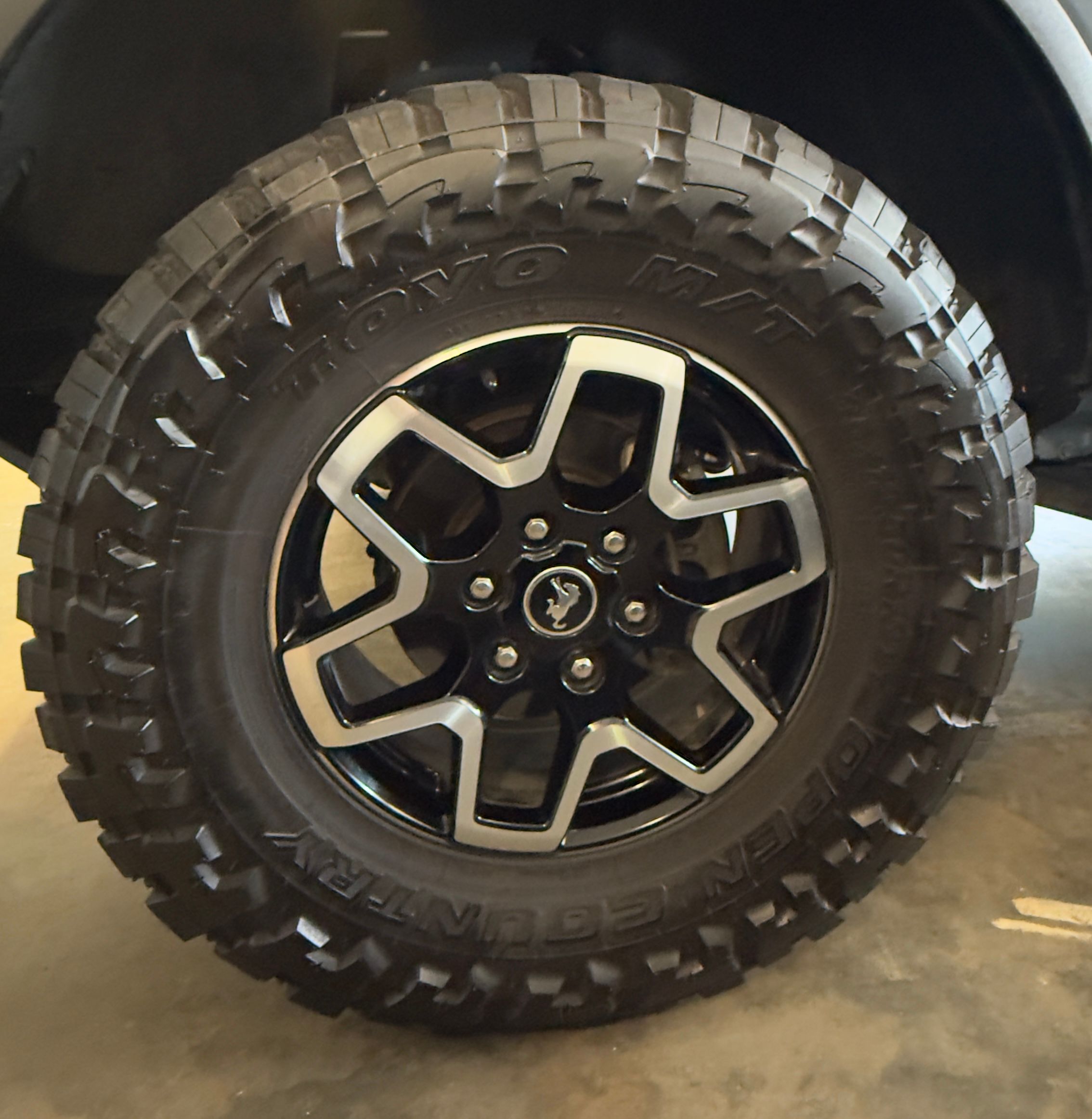 Used 2023 Ford Bronco 4-Door AWD/4WD image 13