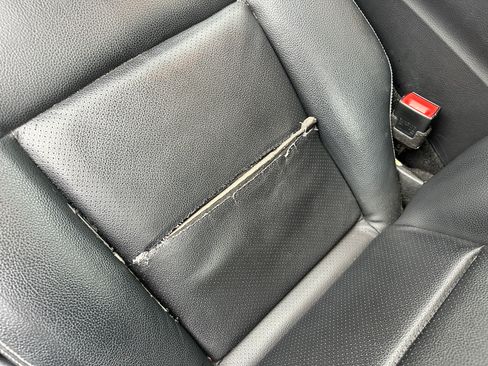 Used 2014 Mercedes-Benz E 350 4MATIC Sedan image 16