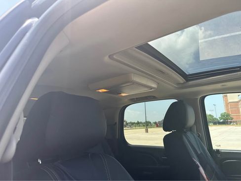 Used 2012 Chevrolet Tahoe LTZ image 18