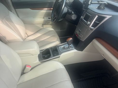 Used 2014 Subaru Outback 2.5i Limited image 9