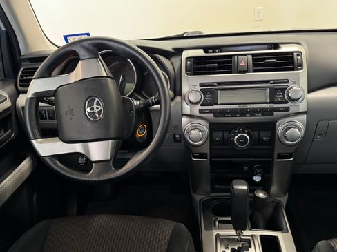 Used 2011 Toyota 4Runner SR5 AWD/4WD image 14