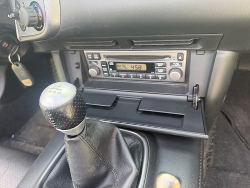 Used 2002 Honda S2000 image 12