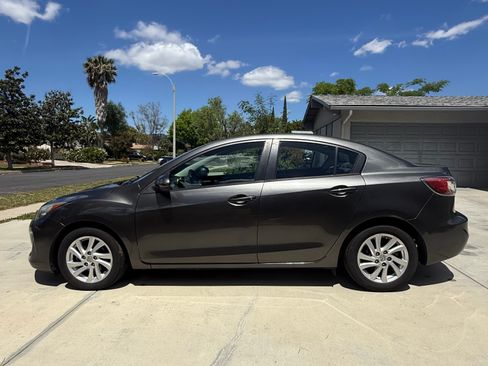 Used 2012 MAZDA MAZDA3 i Touring image 2