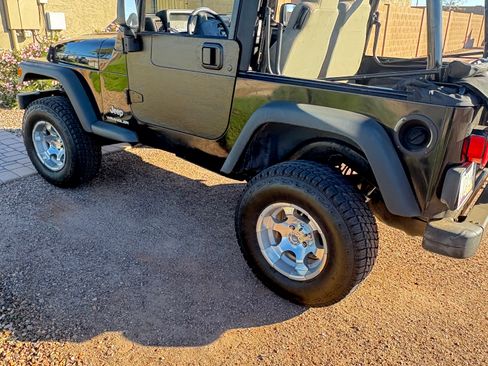 Used 2004 Jeep Wrangler SE w/ Full Face Tire & Wheel Group image 2