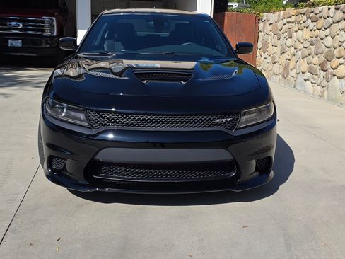 Used 2015 Dodge Charger SRT Hellcat image 2