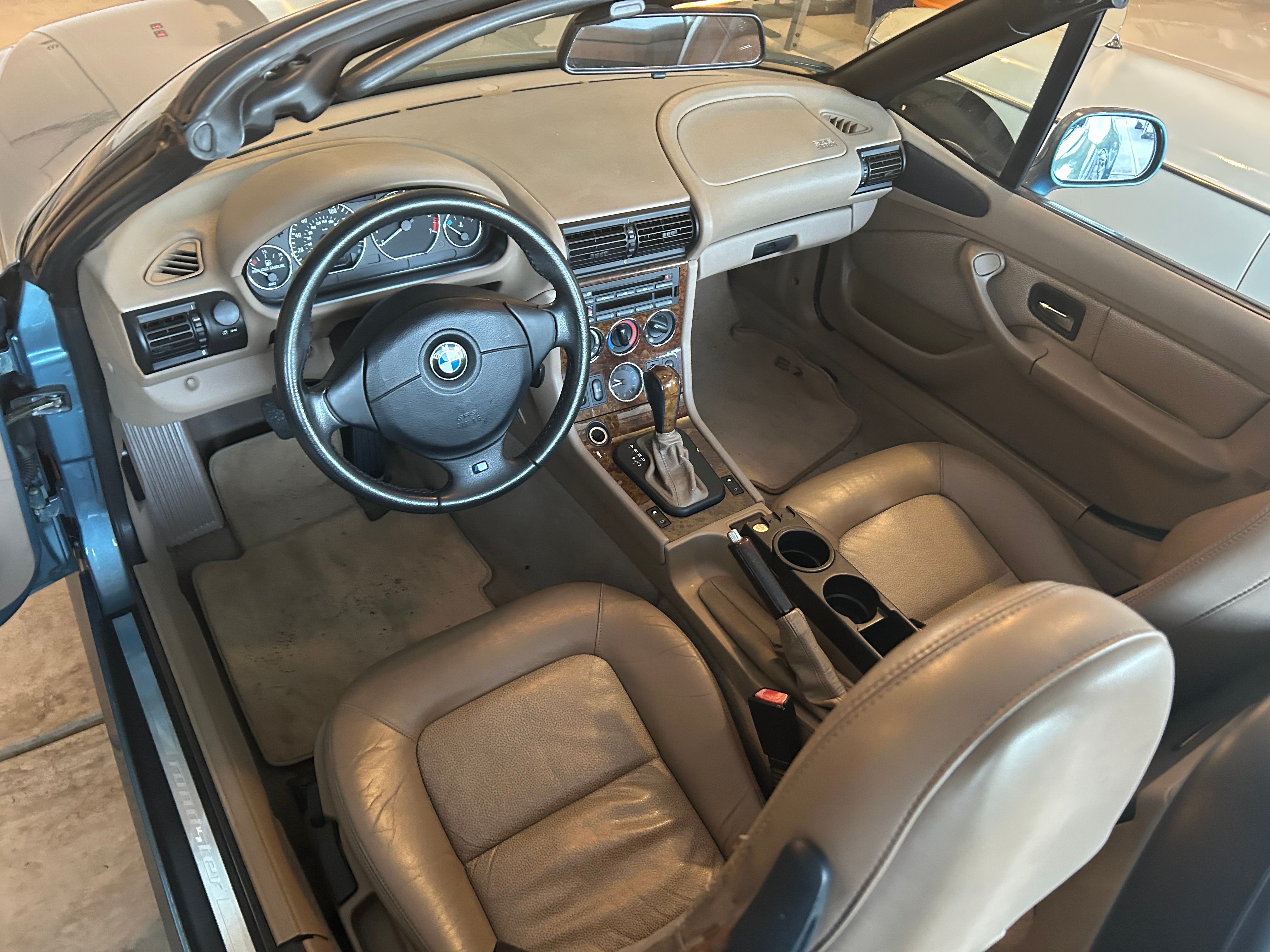 Used 2001 BMW Z3 3.0i RWD image 11