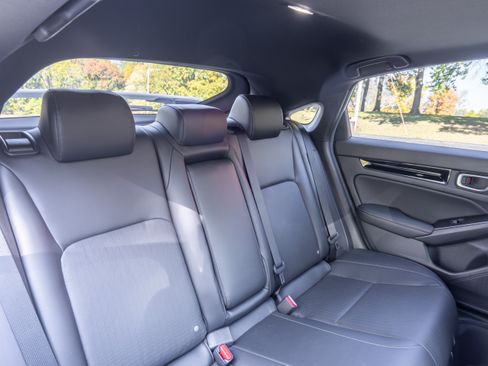 Used 2024 Honda Civic Sport Touring image 14