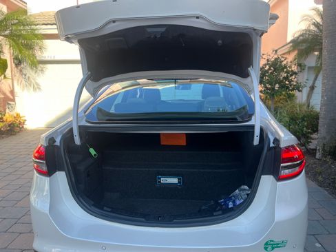 Used 2017 Ford Fusion Energi Titanium image 5