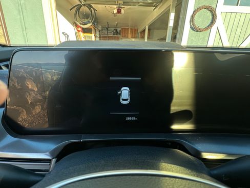 Used 2024 Kia Telluride S w/ S Sunroof Package image 12