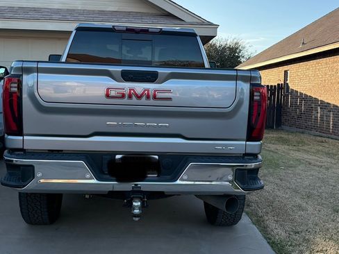 Used 2024 GMC Sierra 2500 SLT w/ Texas SLT Premium Package image 6