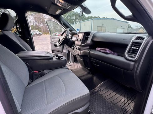 Used 2021 RAM 2500 Big Horn image 9