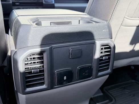 Used 2018 Ford F150 XLT w/ Equipment Group 302A Luxury RWD image 15