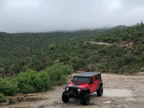 Used 2017 Jeep Wrangler Unlimited Sport image 6